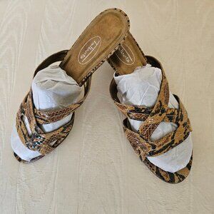 NWT Talbots Shoes Sandals Animal, Snake Print Size 8M Made in Spain